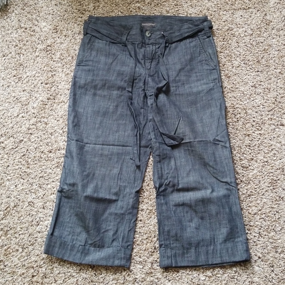 Banana Republic belted cropped pants